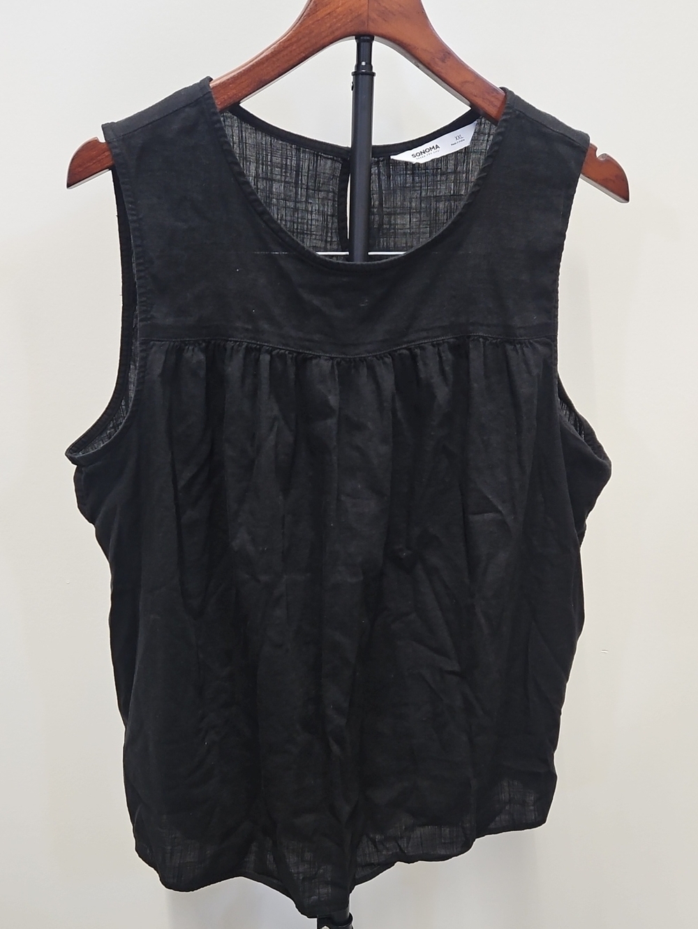 Sonoma Black Sleeveless Gathered Yoke Top